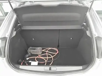 Photo 7 Peugeot 208  Electrique 50 kWh 136ch