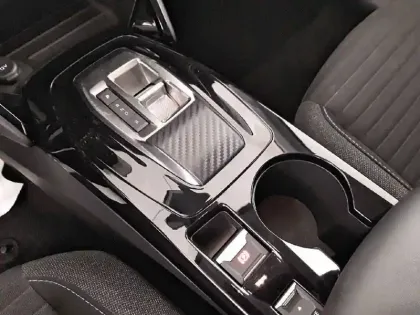 Photo 12 Peugeot 208  Electrique 50 kWh 136ch