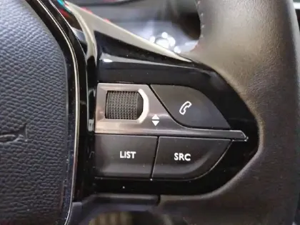 Photo 48 Peugeot 208  Electrique 50 kWh 136ch