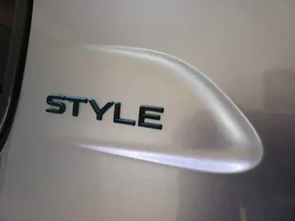 Photo 53 Peugeot 208  Electrique 50 kWh 136ch