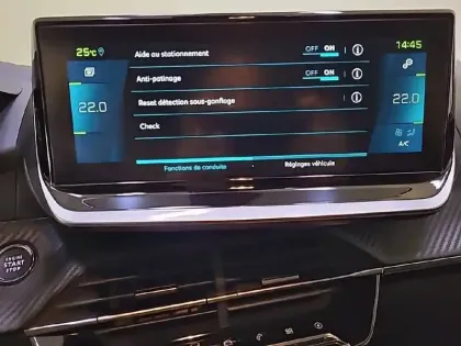 Photo 17 Peugeot 208  Electrique 50 kWh 136ch