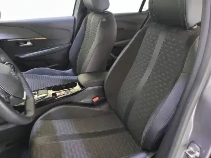 Photo 41 Peugeot 208  Electrique 50 kWh 136ch