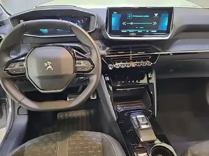 Photo 7 Peugeot 208  Electrique 50 kWh 136ch
