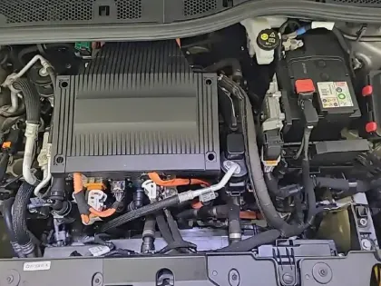 Photo 12 Peugeot 208  Electrique 50 kWh 136ch