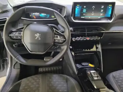Photo 38 Peugeot 208  Electrique 50 kWh 136ch