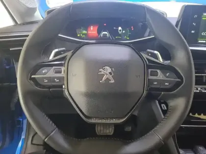 Photo 24 Peugeot 208  PureTech 100 S&S EAT8