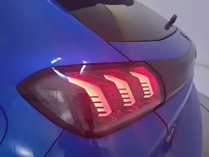 Photo 32 Peugeot 208  PureTech 100 S&S EAT8