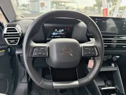 Photo 29 Citroën C4 e- 136 ch Automatique