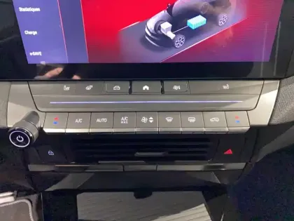 Photo 23 Opel Astra  Hybride Rechargeable 180 ch BVA8