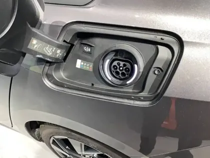 Photo 29 Opel Astra  Hybride Rechargeable 180 ch BVA8