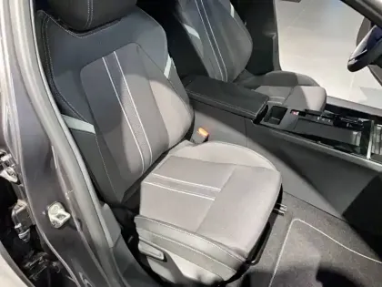 Photo 8 Opel Astra  Hybride Rechargeable 180 ch BVA8