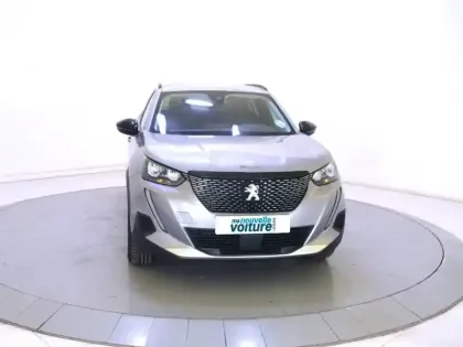Photo 21 Peugeot 2008  PureTech 130 S&S BVM6