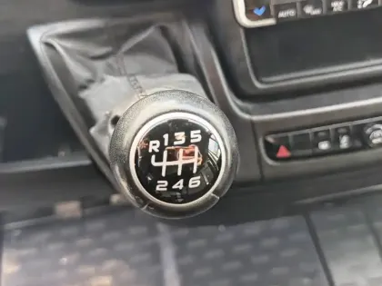 Photo 13 Peugeot Boxer  FOURGON TOLE 3.3 T L2H2 140 S&S BVM6