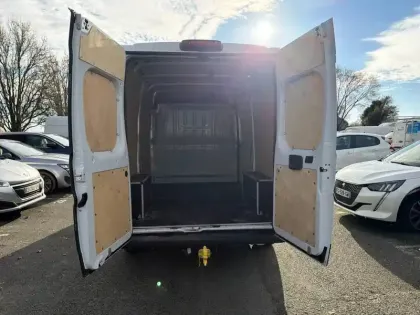 Photo 25 Peugeot Boxer  FOURGON TOLE 3.3 T L2H2 140 S&S BVM6