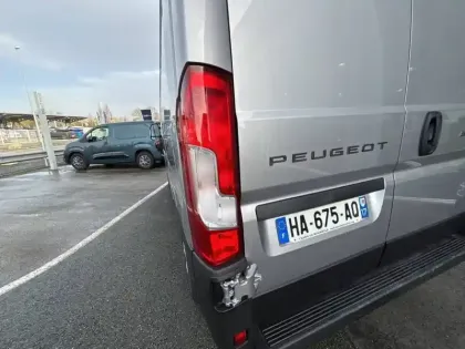 Photo 36 Peugeot Boxer  FOURGON TOLE 3.5 T L2H2 140 S&S BVA8