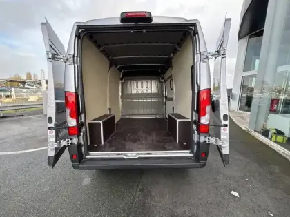 Photo 25 Peugeot Boxer  FOURGON TOLE 3.5 T L2H2 140 S&S BVA8
