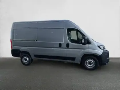 Photo 23 Peugeot Boxer  FOURGON TOLE 3.5 T L2H2 140 S&S BVA8