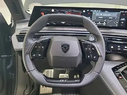 Photo 8 Peugeot 3008  Hybrid 136 e-DCS6