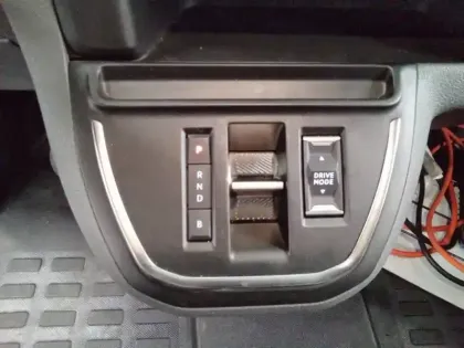 Photo 30 Peugeot Expert  PHC STANDARD ELECTRIQUE 75KWH 136CH