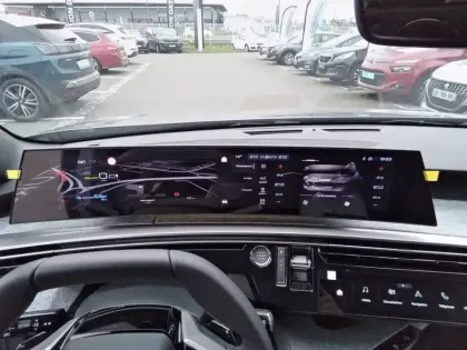 Photo 44 Peugeot 5008  Electrique 73 kWh 210 ch