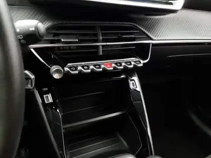 Photo 17 Peugeot 208  100 S&S BVM6 Style