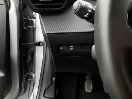 Photo 16 Peugeot 208  100 S&S BVM6 Style