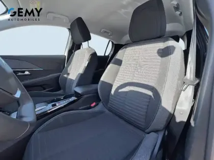 Photo 8 Peugeot 208  Electrique 50 kWh 136ch