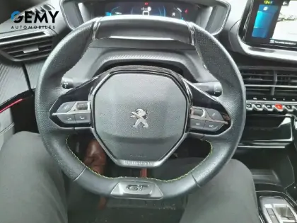 Photo 14 Peugeot 2008  Electrique 136 ch