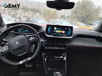 Photo 7 Peugeot 2008  Electrique 136 ch