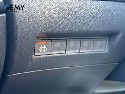 Photo 14 Peugeot 2008  Electrique 136 ch