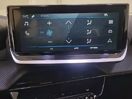 Photo 18 Peugeot 2008  PureTech 100 S&S BVM6