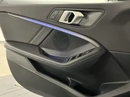 Photo 13 BMW Serie 1 Série 1 118dA 150ch M Sport