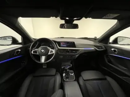 Photo 7 BMW Serie 1 Série 1 118dA 150ch M Sport