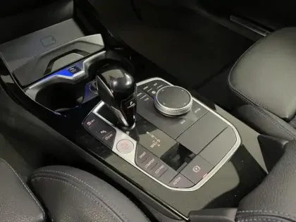 Photo 9 BMW Serie 1 Série 1 118dA 150ch M Sport