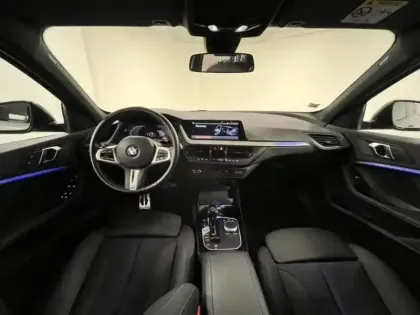 Photo 6 BMW Serie 1 Série 1 118dA 150ch M Sport