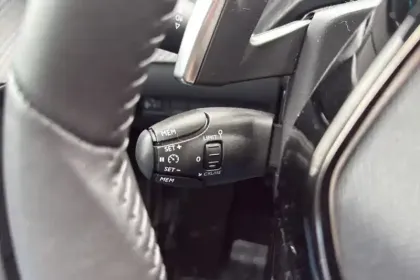 Photo 54 Peugeot 208  Hybrid 100 e-DCS6