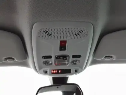 Photo 18 Peugeot 2008  Electrique 136 ch