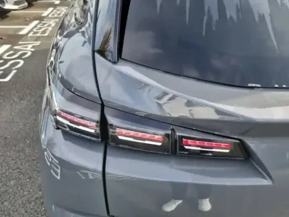 Photo 16 Peugeot 308  SW BlueHDi 130ch S&S EAT8