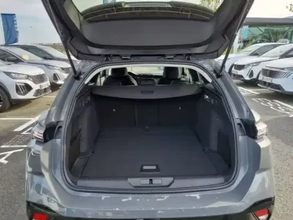 Photo 5 Peugeot 308  SW BlueHDi 130ch S&S EAT8