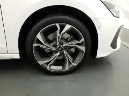 Photo 14 Audi A3  Sportback 40 TFSIe 204 S tronic 6 S Line