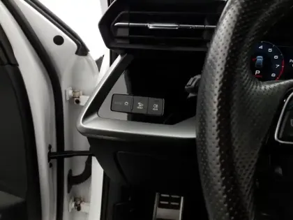 Photo 16 Audi A3  Sportback 40 TFSIe 204 S tronic 6 S Line