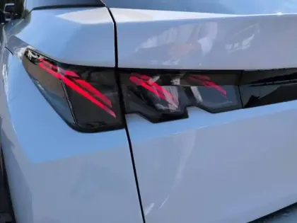 Photo 11 Peugeot 3008  Electrique 73 kWh 210 ch