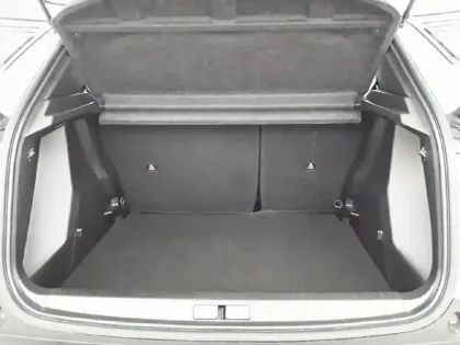 Photo 45 Peugeot 2008  PureTech 100 S&S BVM6