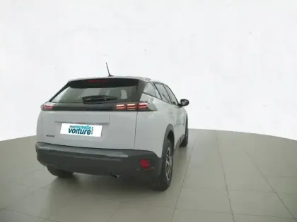 Photo 44 Peugeot 2008  PureTech 100 S&S BVM6