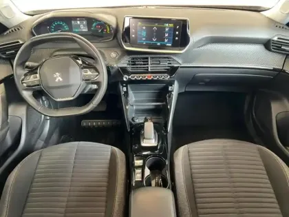 Photo 20 Peugeot 2008  e- 136ch Active