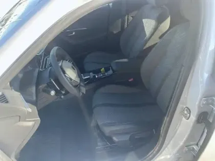 Photo 29 Peugeot 2008  Hybrid 136 e-DCS6