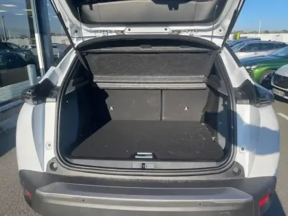 Photo 25 Peugeot 2008  Hybrid 136 e-DCS6