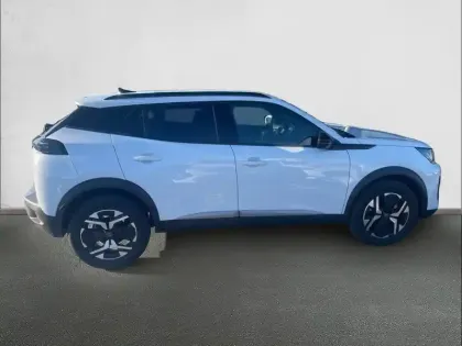 Photo 23 Peugeot 2008  Hybrid 136 e-DCS6