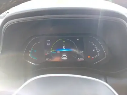 Photo 7 Renault Arkana  E-Tech hybride 145 - 22