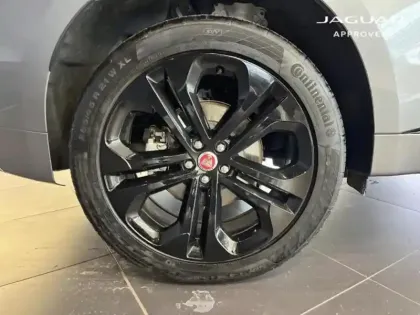 Photo 11 Jaguar F-Pace  P400e Plug-in-Hybrid R-Dynamic SE BVA8 AWD